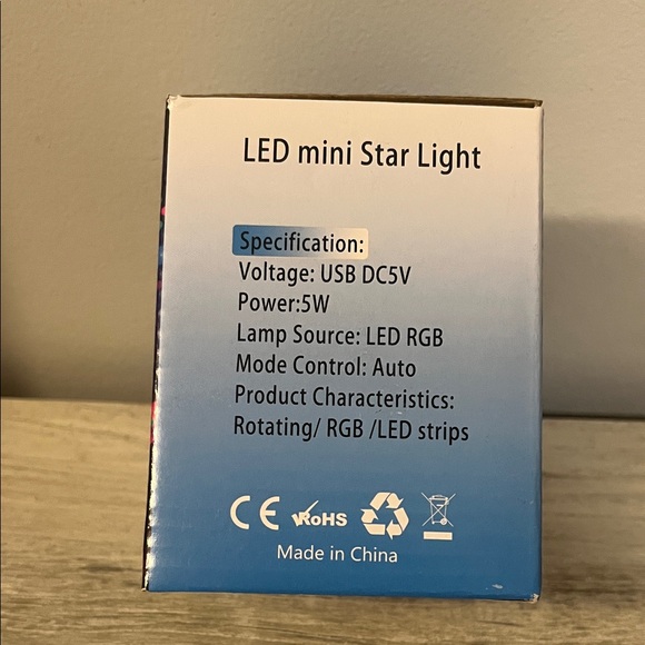 LED Mini Star Light Projector - Picture 2 of 9